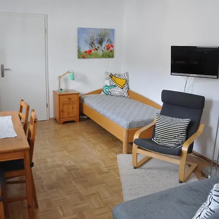 2-zimmer-appartment In Sieglar Apartment