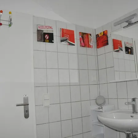 2-zimmer-appartment In Sieglar Apartman