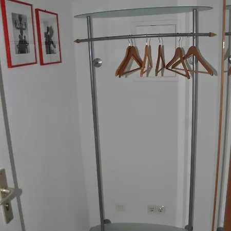 2-zimmer-appartment In Sieglar Apartment *